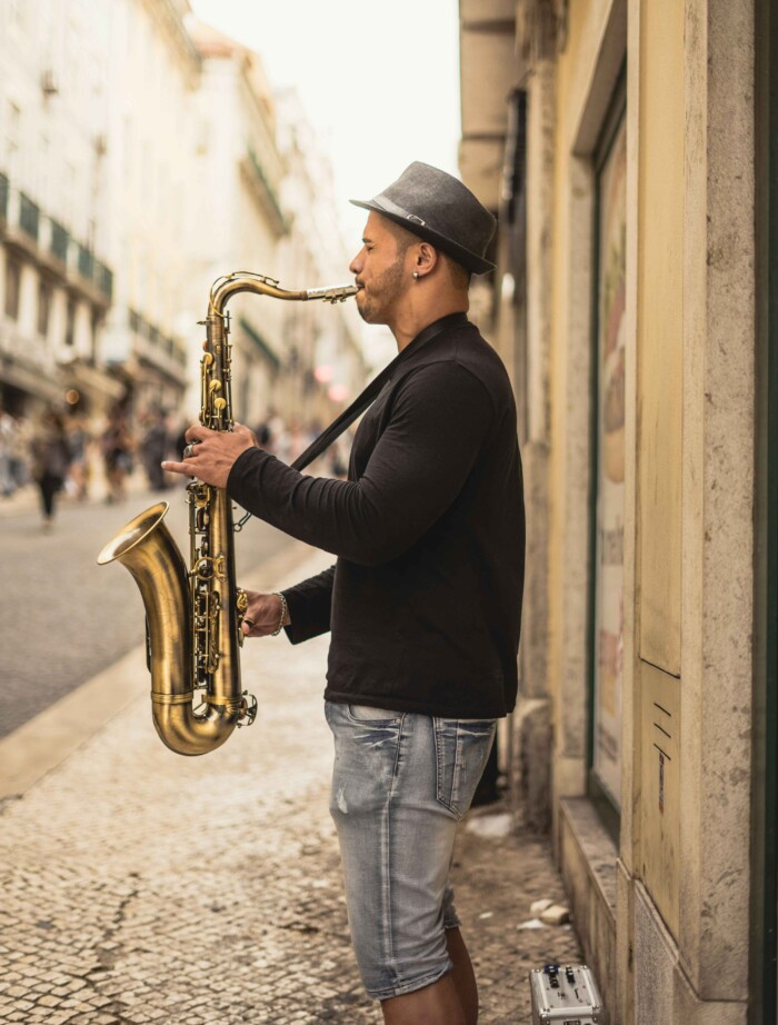 Een blaasinstrument bespelen, wat doet dat met je ogen?